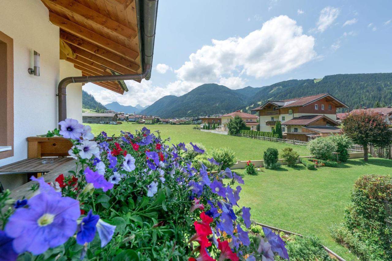 Alpenjuwel Appartements Flachau Eksteriør bilde
