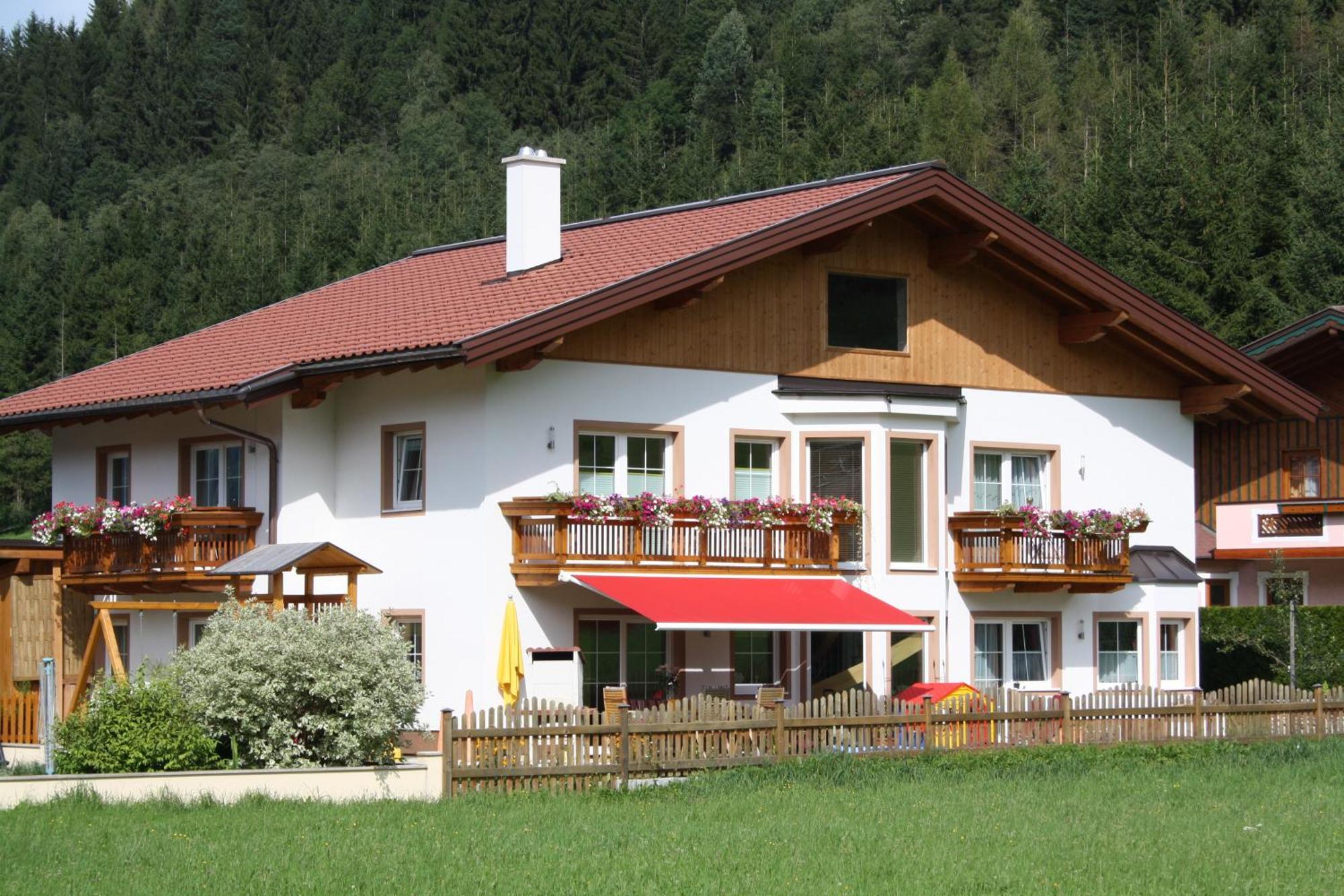 Alpenjuwel Appartements Flachau Eksteriør bilde